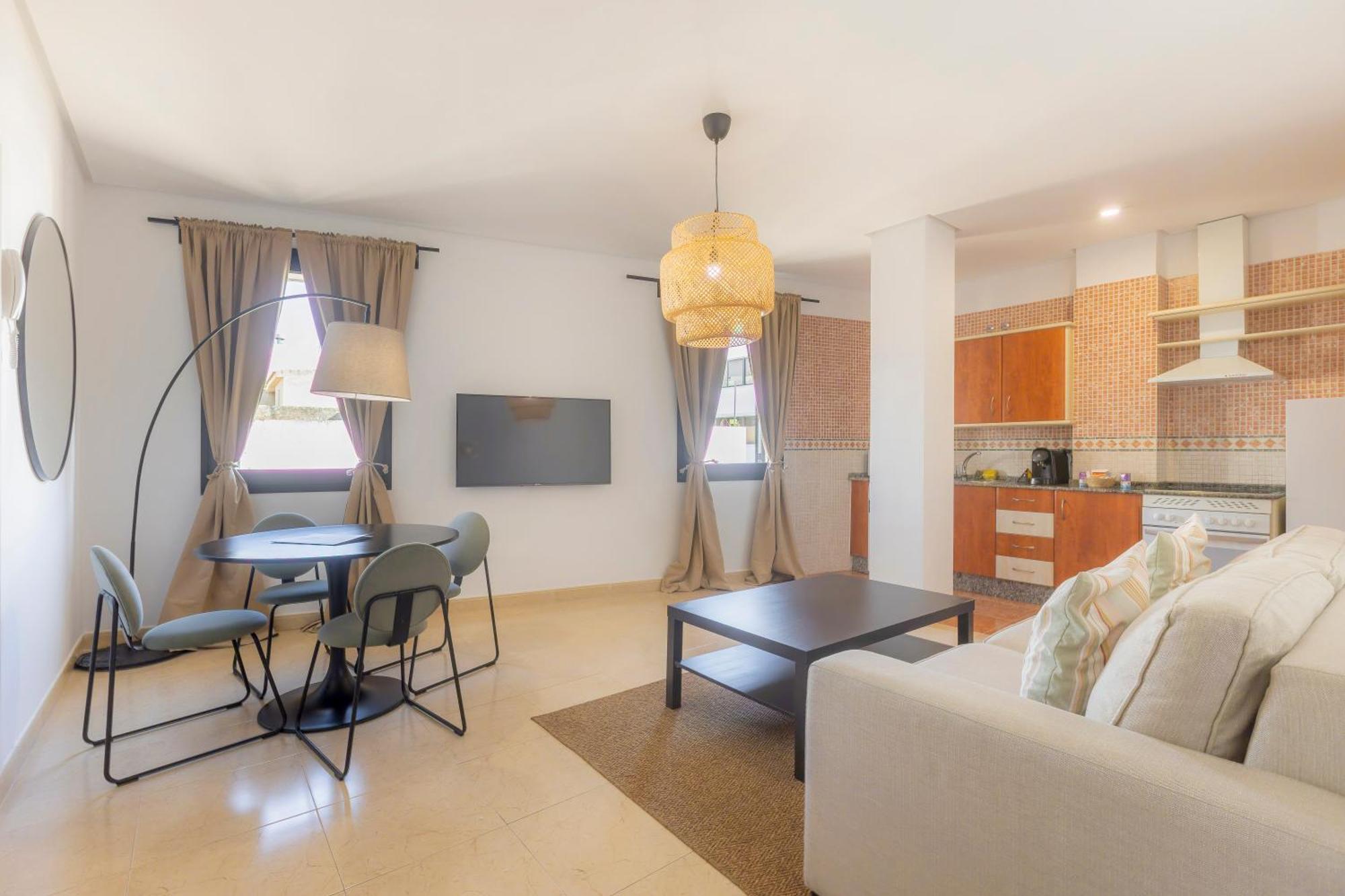 Apartamentos Moon Dreams Puerto El Puerto de Santa Maria Luaran gambar
