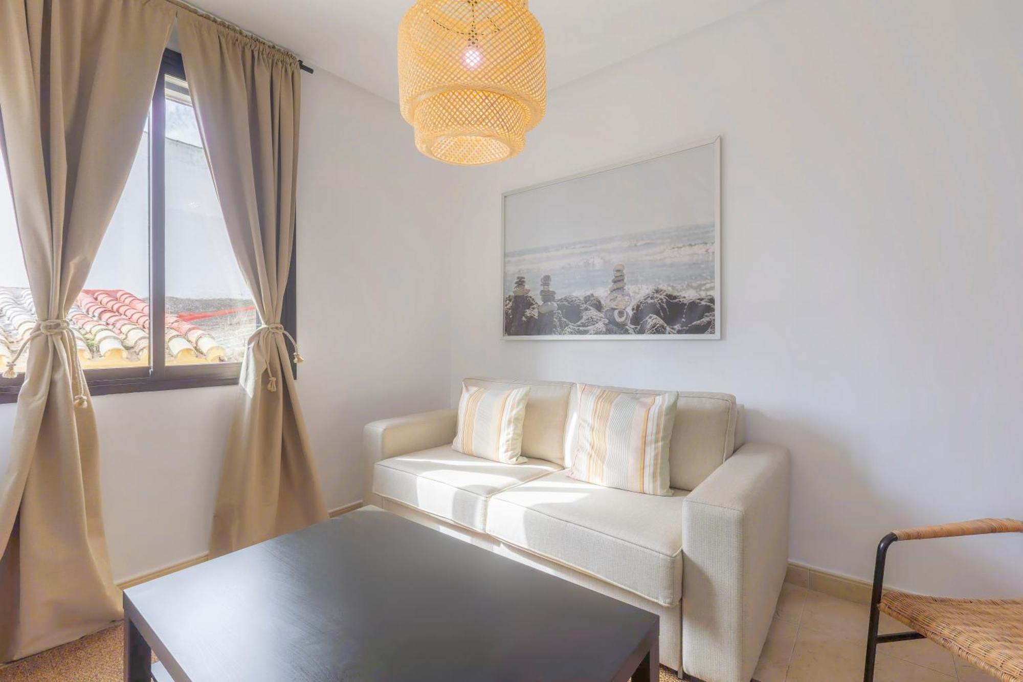 Apartamentos Moon Dreams Puerto El Puerto de Santa Maria Luaran gambar