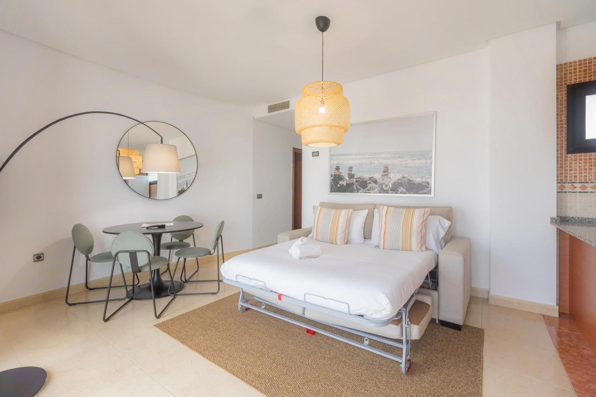 Apartamentos Moon Dreams Puerto El Puerto de Santa Maria Luaran gambar