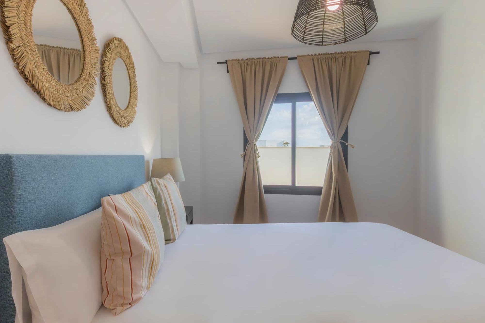 Apartamentos Moon Dreams Puerto El Puerto de Santa Maria Luaran gambar