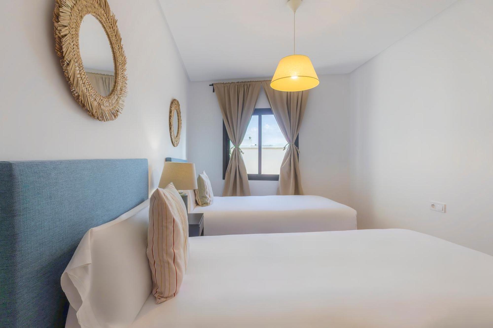 Apartamentos Moon Dreams Puerto El Puerto de Santa Maria Luaran gambar