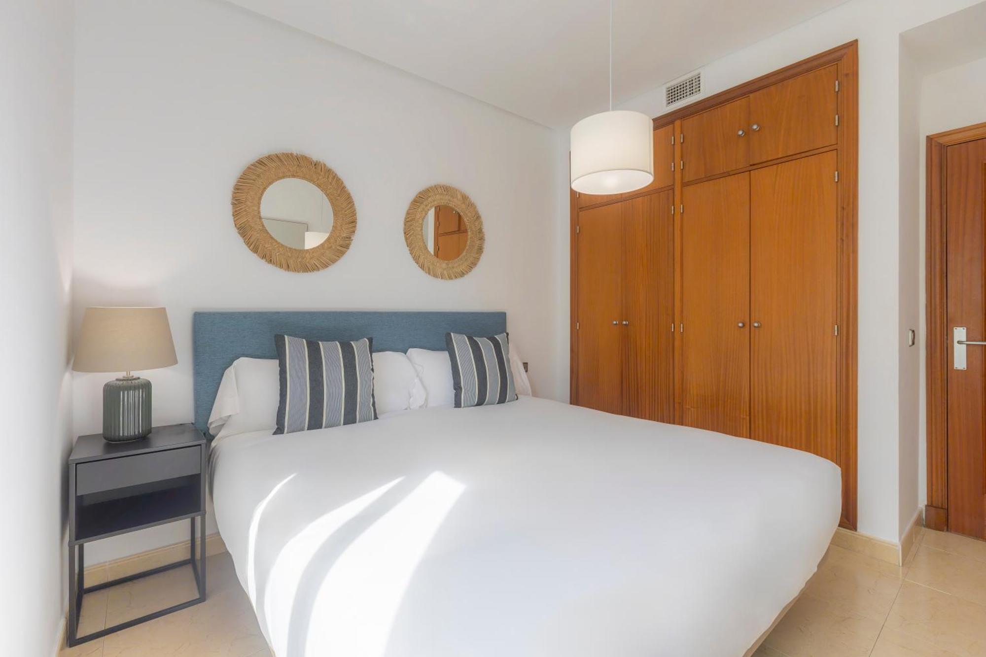 Apartamentos Moon Dreams Puerto El Puerto de Santa Maria Luaran gambar