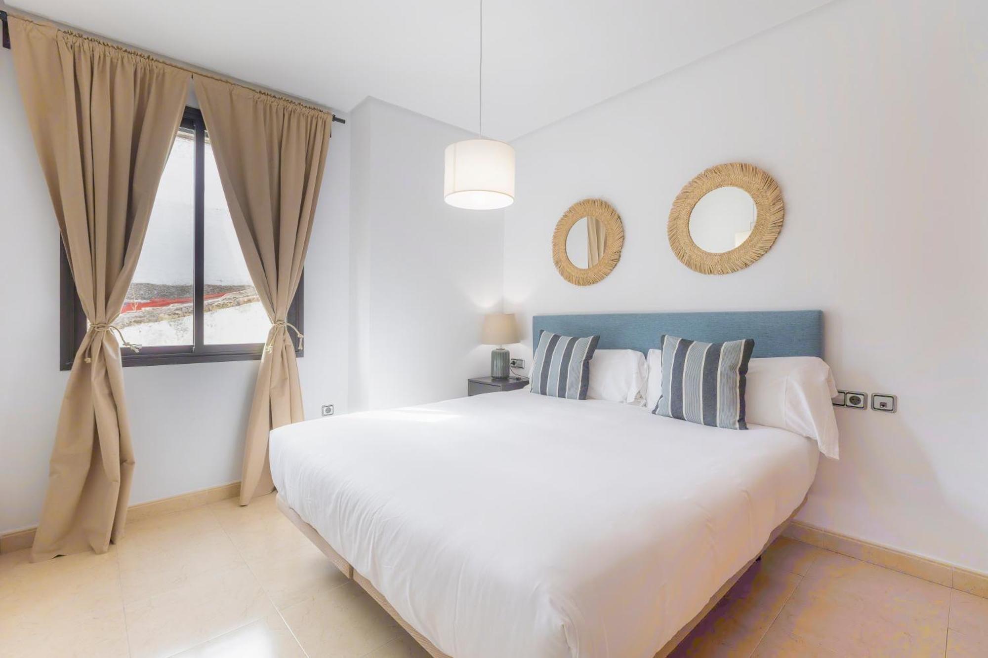 Apartamentos Moon Dreams Puerto El Puerto de Santa Maria Luaran gambar