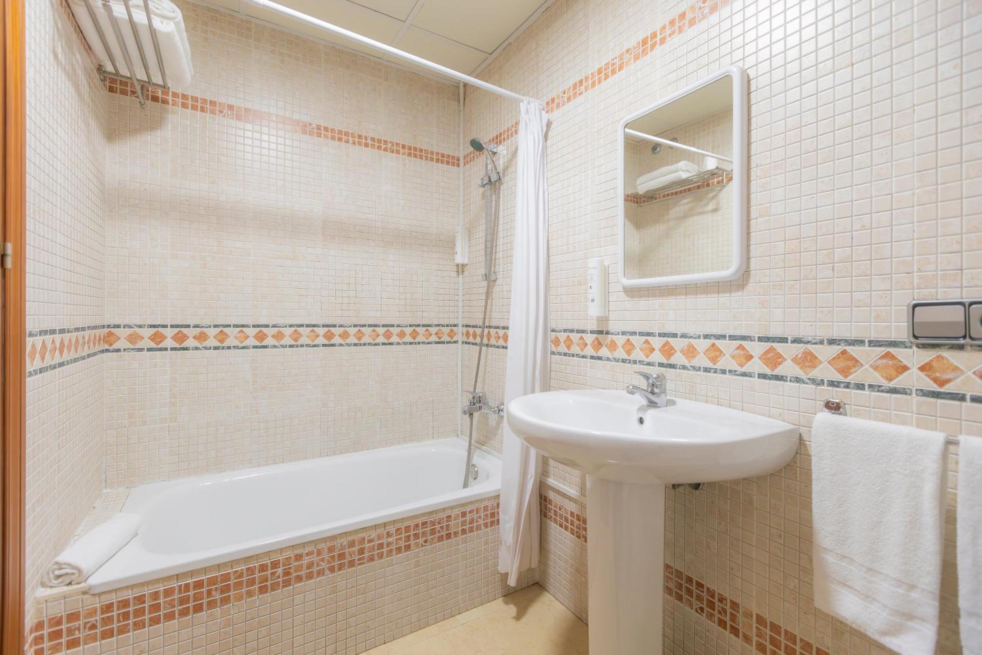 Apartamentos Moon Dreams Puerto El Puerto de Santa Maria Luaran gambar