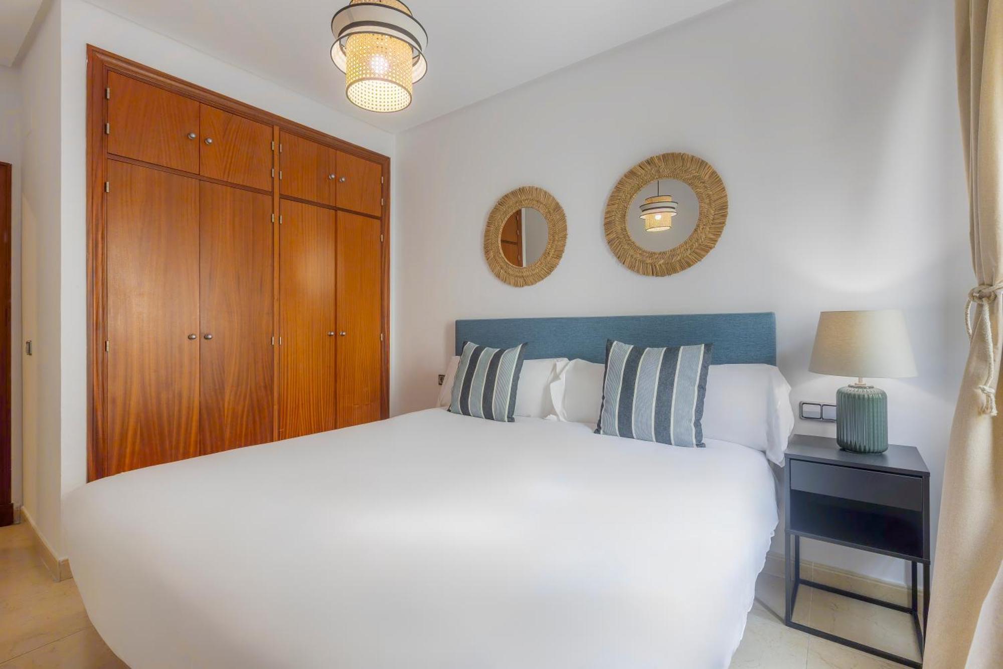 Apartamentos Moon Dreams Puerto El Puerto de Santa Maria Luaran gambar